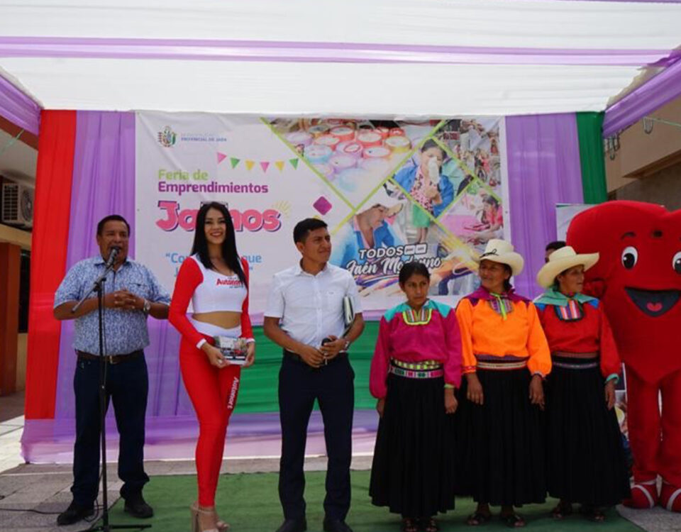 Asociación de Artesanas en comunidad quechua hablante de Jaén