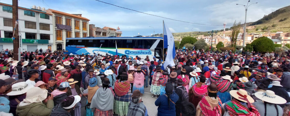 Pobladores de Puno viajan a Lima